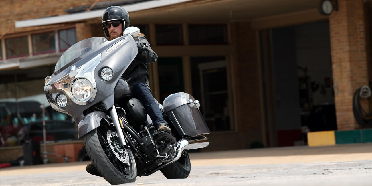 Indian® Chieftain® Indian® Chieftain®