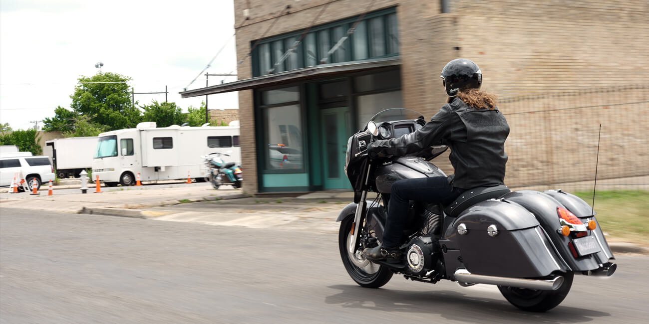 Indian® Chieftain® Indian® Chieftain®